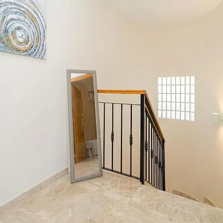 Ressol 4 Bed 3 Bath